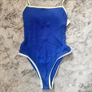 One-piece Bathing/Swim Suit (Petit)
